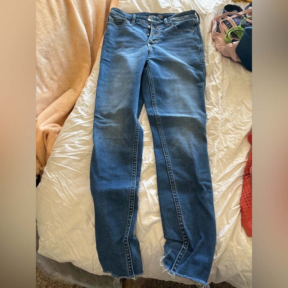 Old Navy Extra High-Waisted Button-Fly Rockstar 360° Stretch Super Skinny Jeans